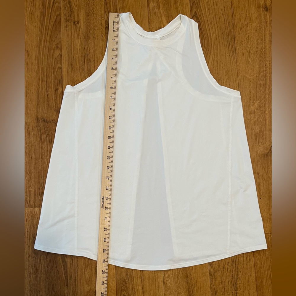 🔥lululemon Top🔥 - Picture 3 of 9